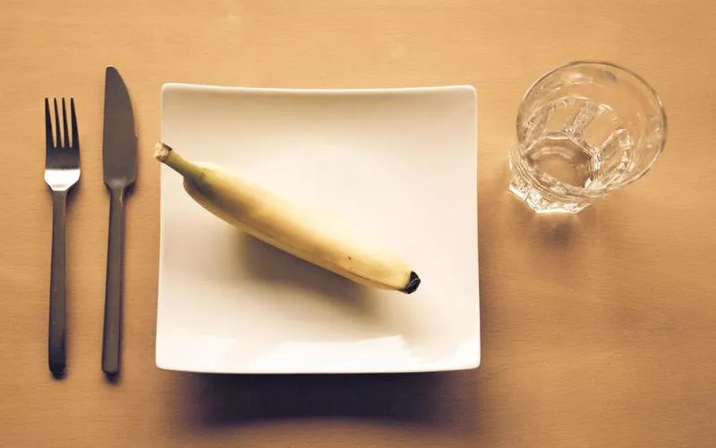 Asa diet क्या है? केला और गर्म पानी से कैसे तेजी से वजन कम करने में मिलती है मदद